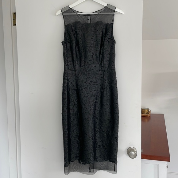 Black 3/4 length dress - Picture 4 of 7